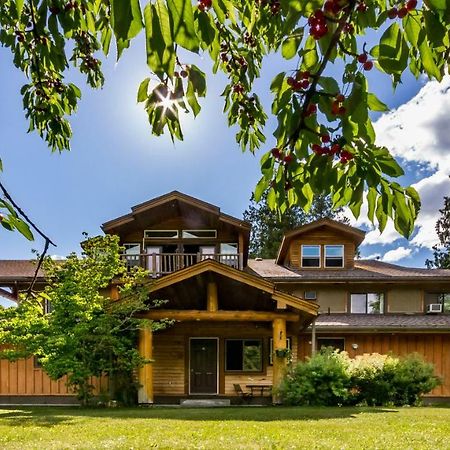 Bella Coola Mountain Lodge Hagensborg Exterior photo